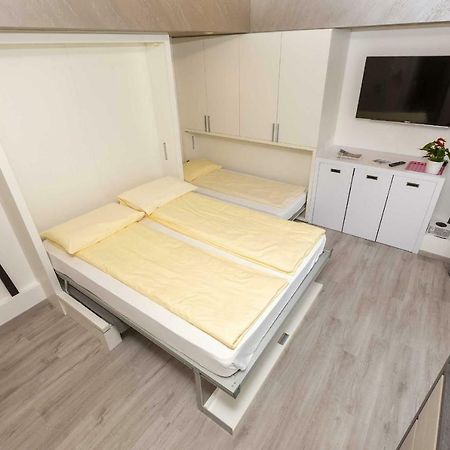 Residence Toblini Torbole Sul Garda Eksteriør bilde