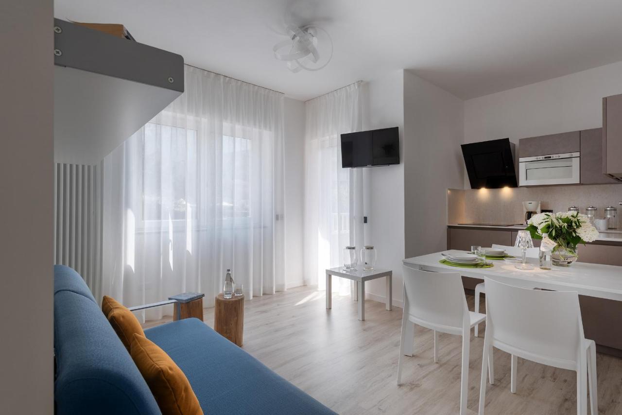 Residence Toblini Torbole Sul Garda Eksteriør bilde
