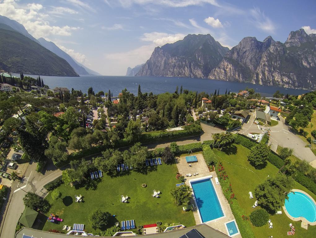 Residence Toblini Torbole Sul Garda Eksteriør bilde