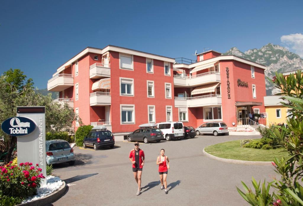 Residence Toblini Torbole Sul Garda Eksteriør bilde